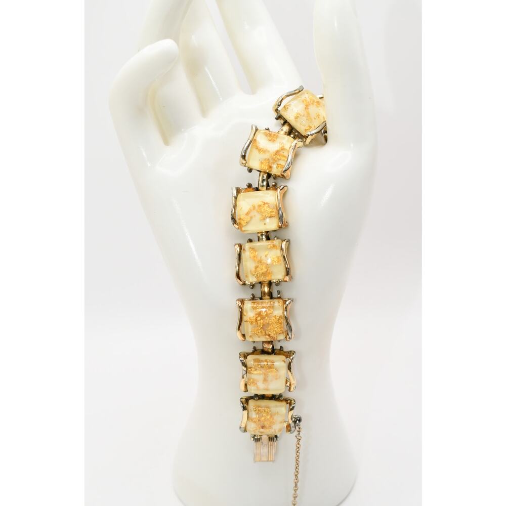 Vintage Coro Pegasus Gold Foil Lucite Bracelet 7” Safety Chain